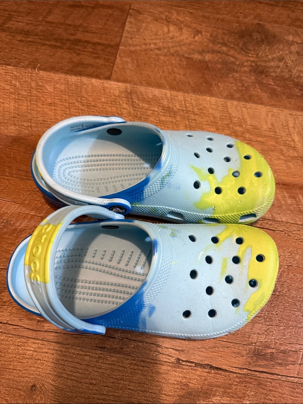 CROCS Kids Tie-Dye Style Clog in Light Blue and Yellow